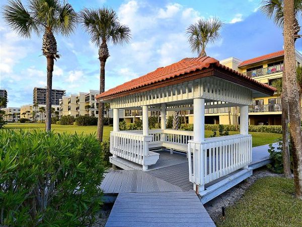 Treasure Island Exceptional Two Bedroom Beachfront Condo