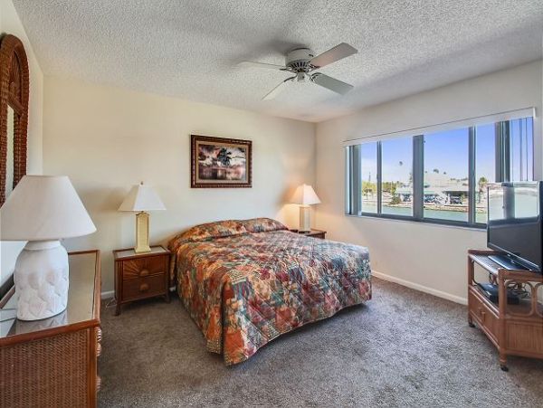 Treasure Island Condo 1011712