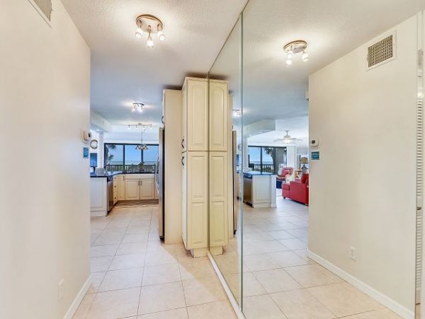 Treasure Island Condo 1011714