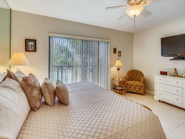 Treasure Island Condo 1011714