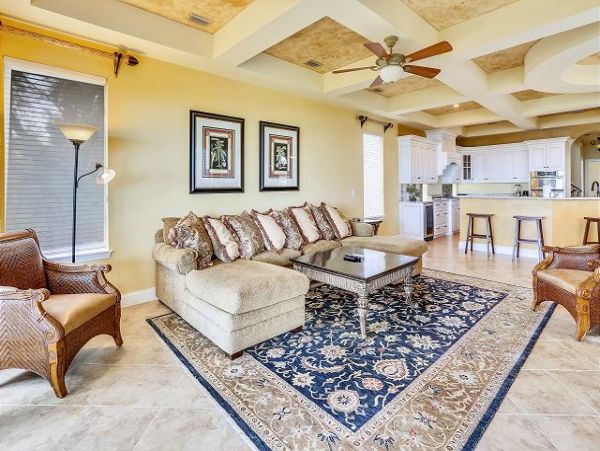 On Beach Treasure Island Vacation Home