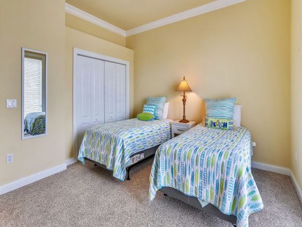 On Beach Treasure Island Vacation Home