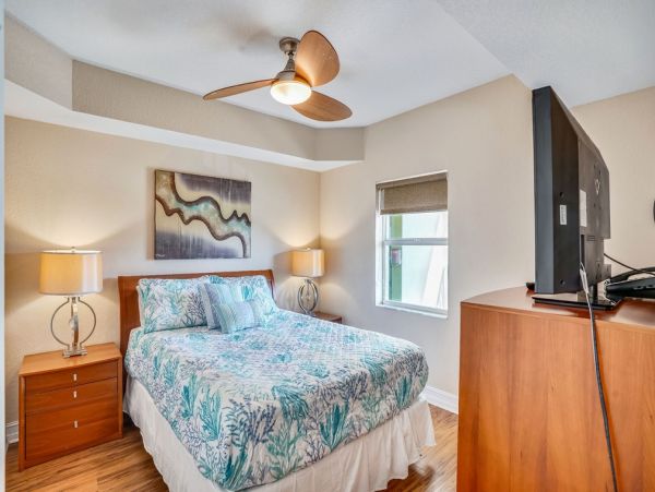 Lovely Condo Across the Street from the Warm Sand