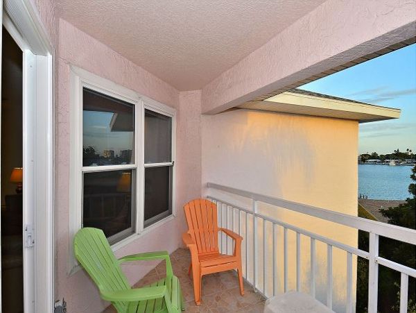 Treasure Island Condo 1011722