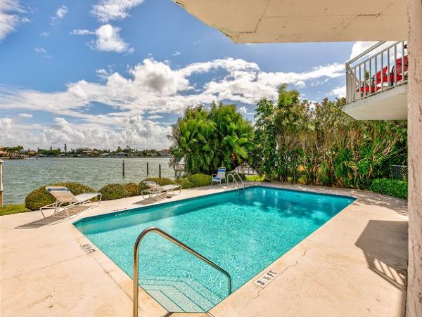 Treasure Island Condo 1011722