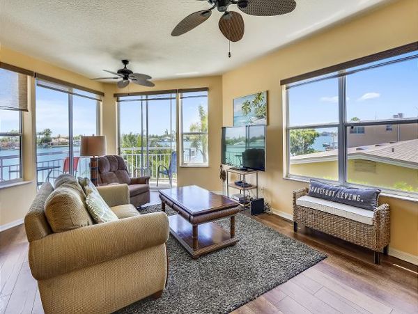 Treasure Island Condo 1011723