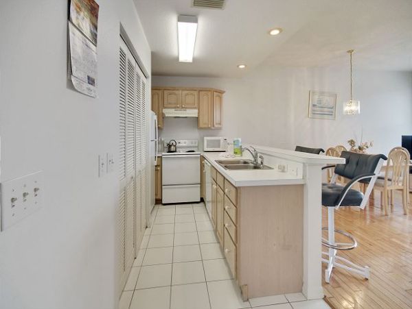 Treasure Island Condo 1011725