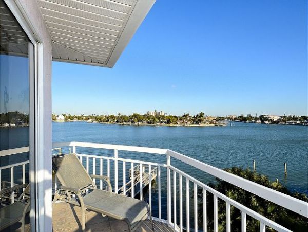 Treasure Island Condo 1011726