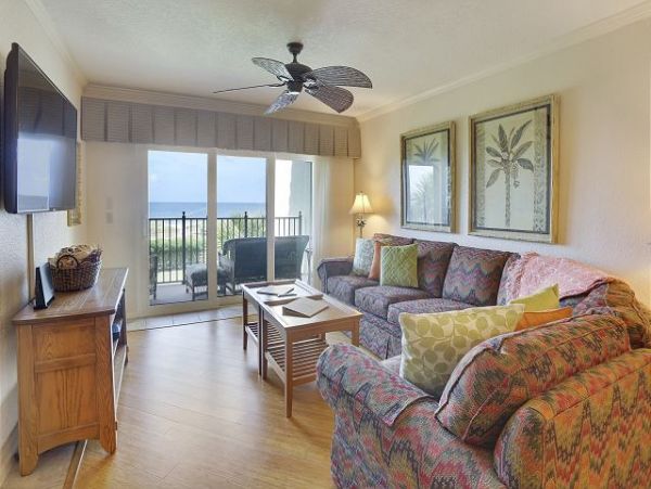 Treasure Island Lovely Condo Surrounded By Water