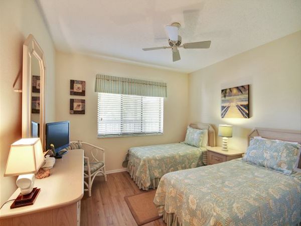 Treasure Island Condo 1011731