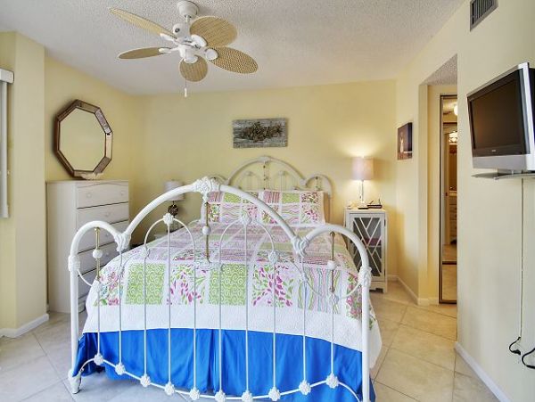 Treasure Island Condo 1011733