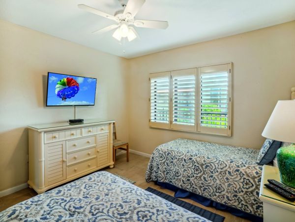 Beachfront Condo with Gulf Views and Resort Amenities on Treasure Island