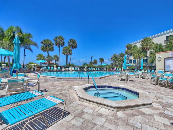 Beachfront Condo with Gulf Views and Resort Amenities on Treasure Island