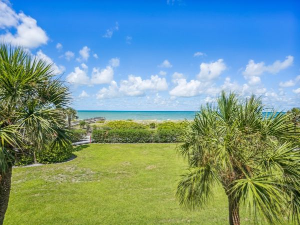 Beachfront Condo with Gulf Views and Resort Amenities on Treasure Island