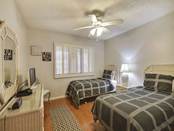 Treasure Island Condo 1011736