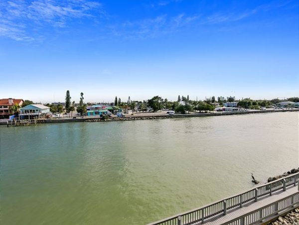 Treasure Island Condo 1011737