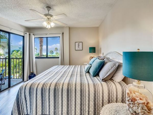 Treasure Island Condo 1011738