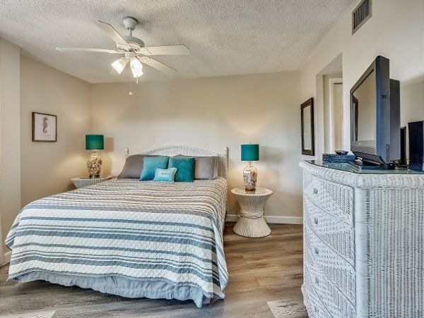 Treasure Island Condo 1011738