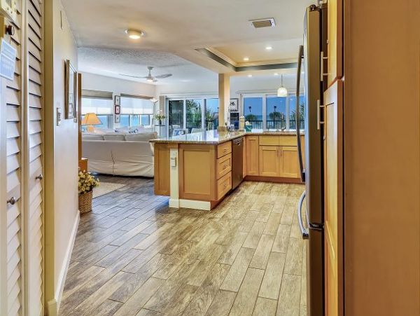 Treasure Island Condo 1011744