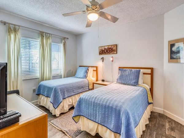 Treasure Island Condo 1011744