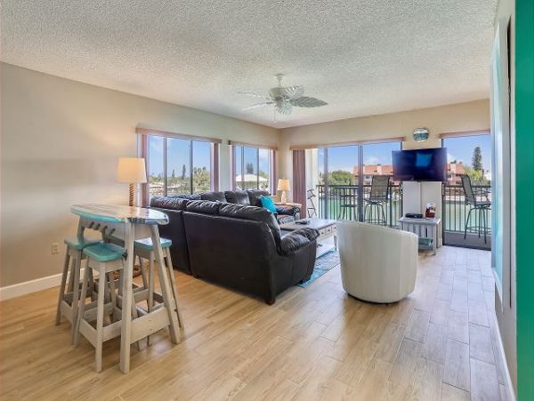 Treasure Island Condo 1011746