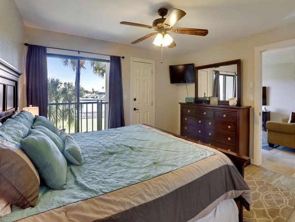 Treasure Island Condo 1011748
