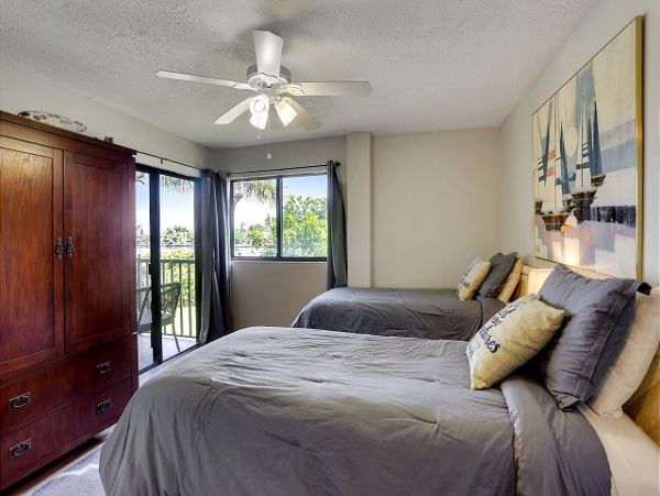 Treasure Island Condo 1011748