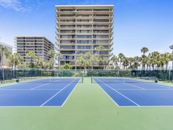 Treasure Island Lovely Condo