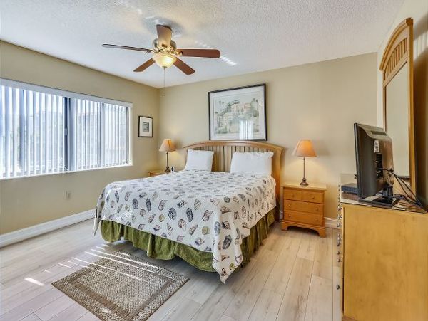 Treasure Island Condo 1011751