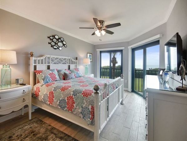 Treasure Island Condo 1011752
