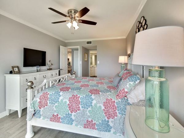 Treasure Island Condo 1011752