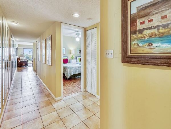 Treasure Island Condo 1011755