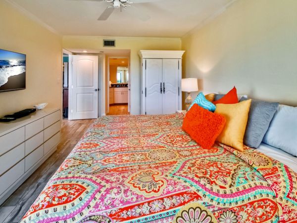 Coastal Retreat with Gulf Views & Resort Amenities