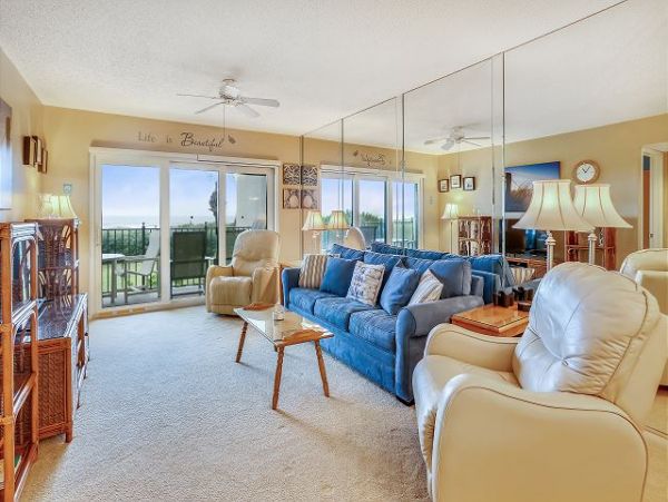 Two Bedroom Treasure Island Condo Sleeps Six