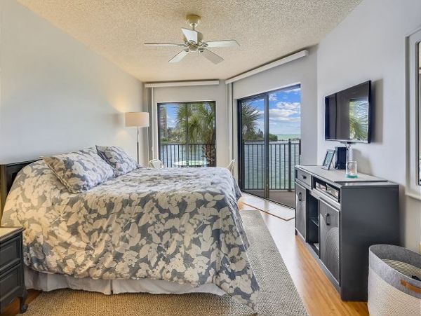 Gulf to Bay Two Bedroom Unit