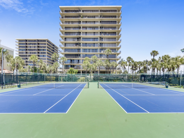 Best of Both Bay & Beach in Treasure Island Beautiful Condo