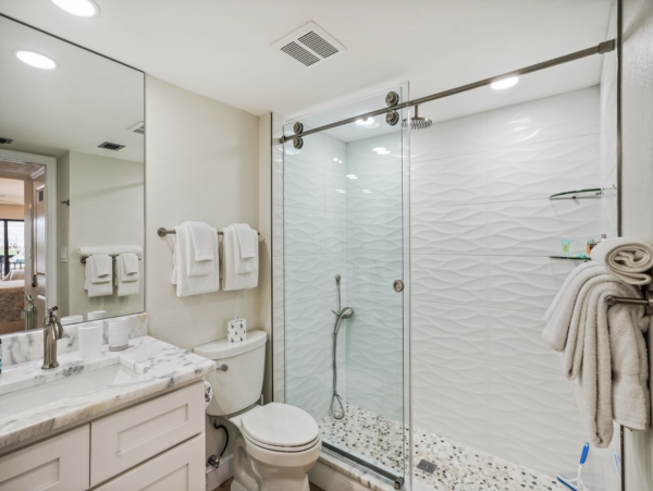 Best of Both Bay & Beach in Treasure Island Beautiful Condo