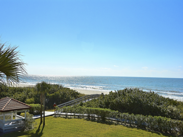 Magnificent Treasure Island Vacation Condo with GREAT Amenities.