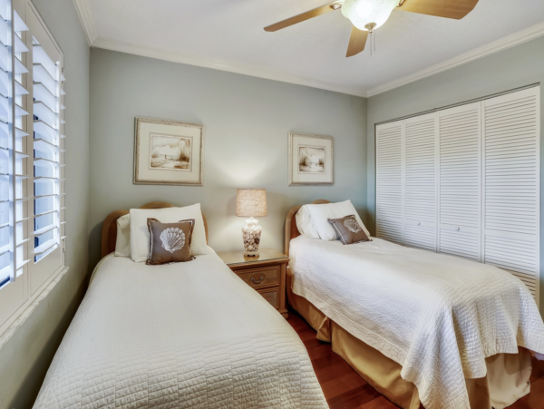 Magnificent Treasure Island Vacation Condo with GREAT Amenities.