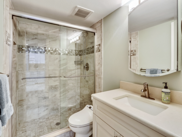 Magnificent Treasure Island Vacation Condo with GREAT Amenities.