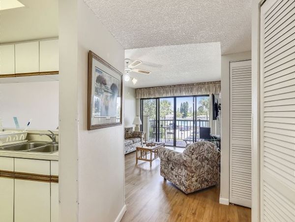 Treasure Island Condo 1011762