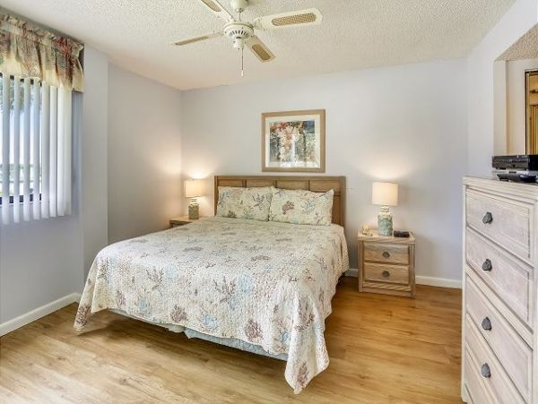 Treasure Island Condo 1011762