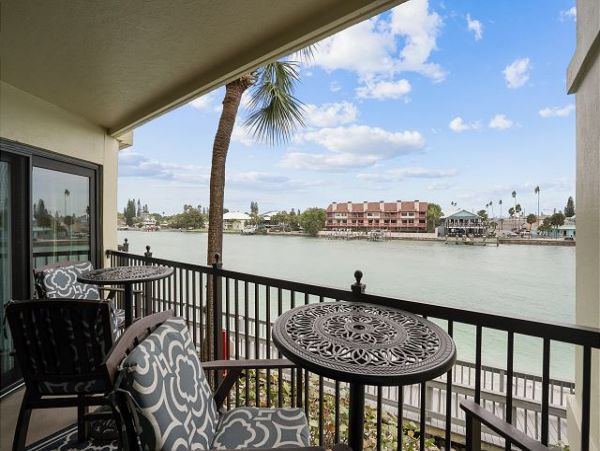 Treasure Island Condo 1011763