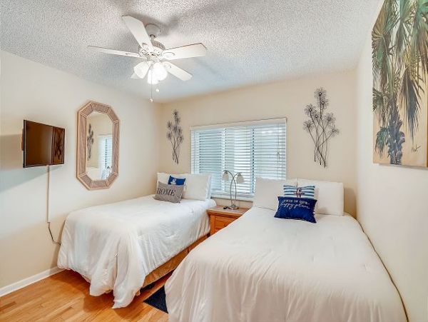 Treasure Island Condo 1011763