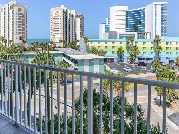 Clearwater Condo 1011765