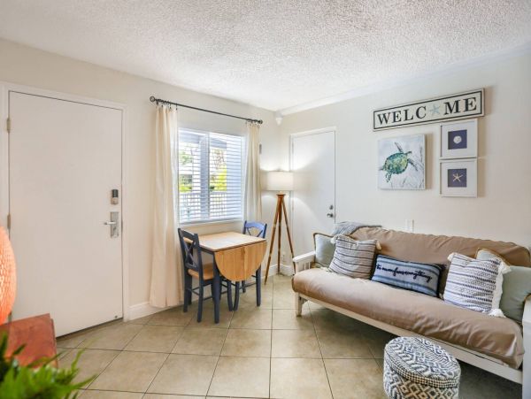 1 Bedroom Condo across the street from the beach