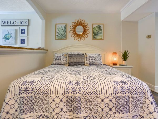 1 Bedroom Condo across the street from the beach