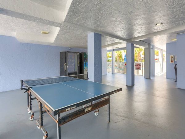 1 Bedroom Condo across the street from the beach