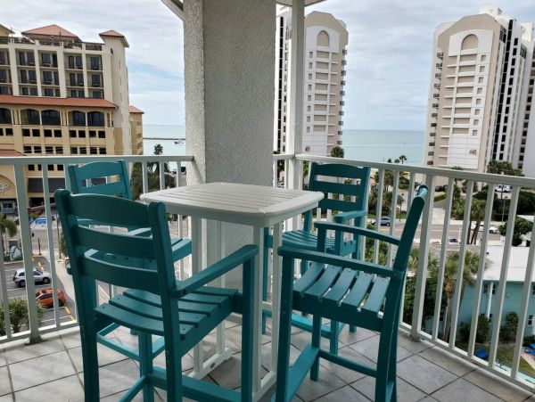 2 Bedroom Penthouse with gulf views.