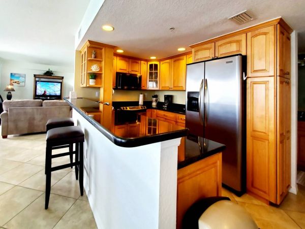 2 Bedroom Penthouse with gulf views.